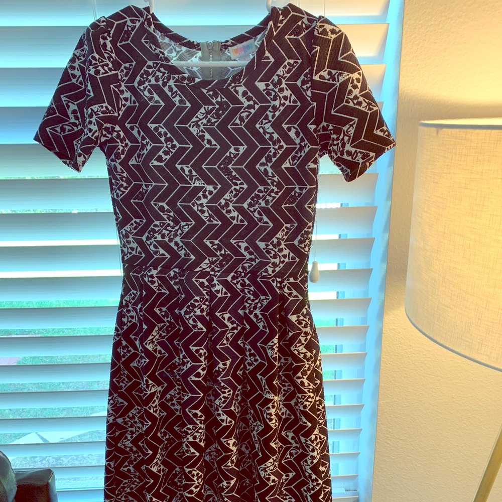 Black and white size small LuLaRoe Amelia dress